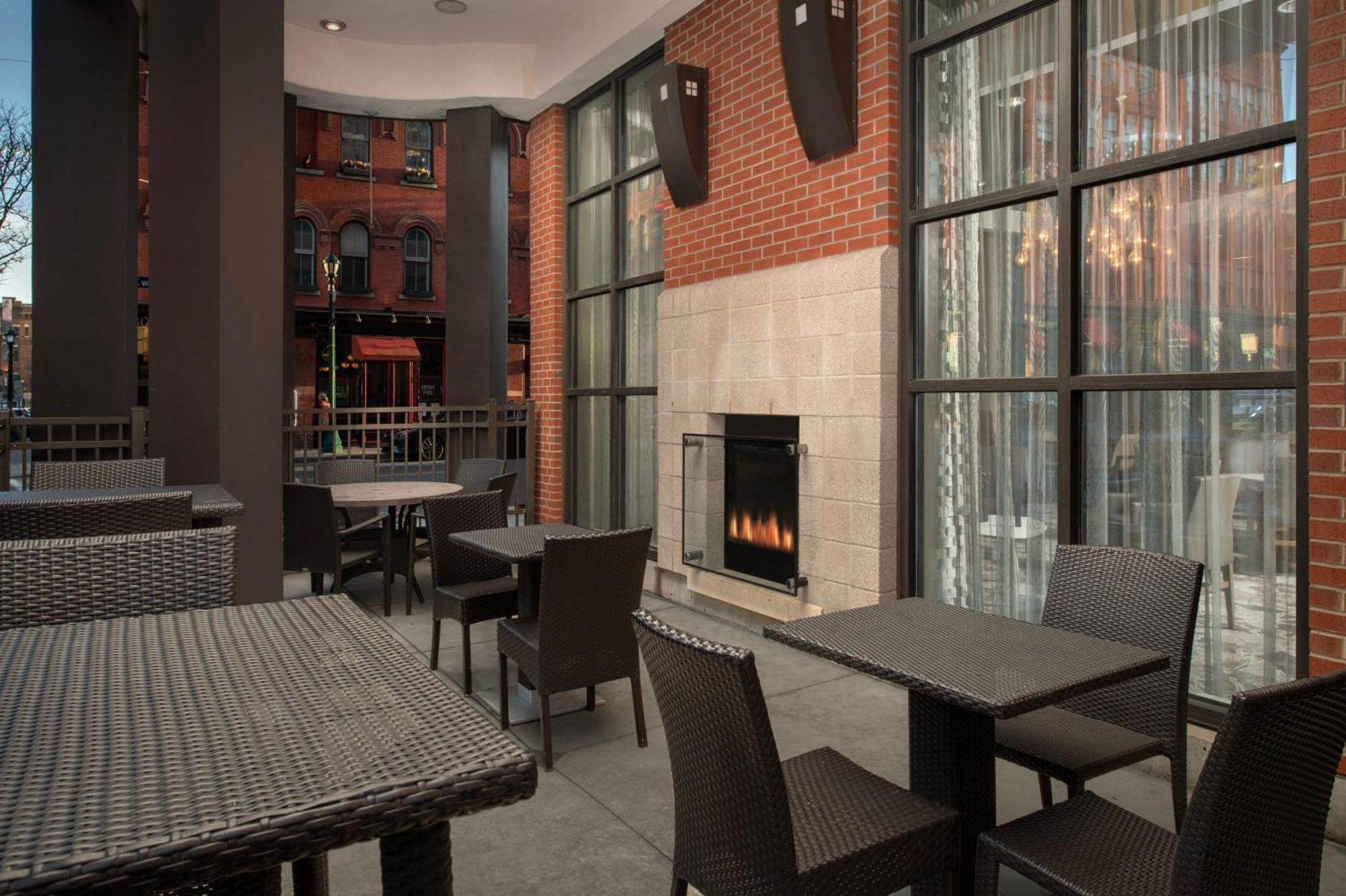 Residence Inn By Marriott Syracuse Downtown At Armory Square Eksteriør billede