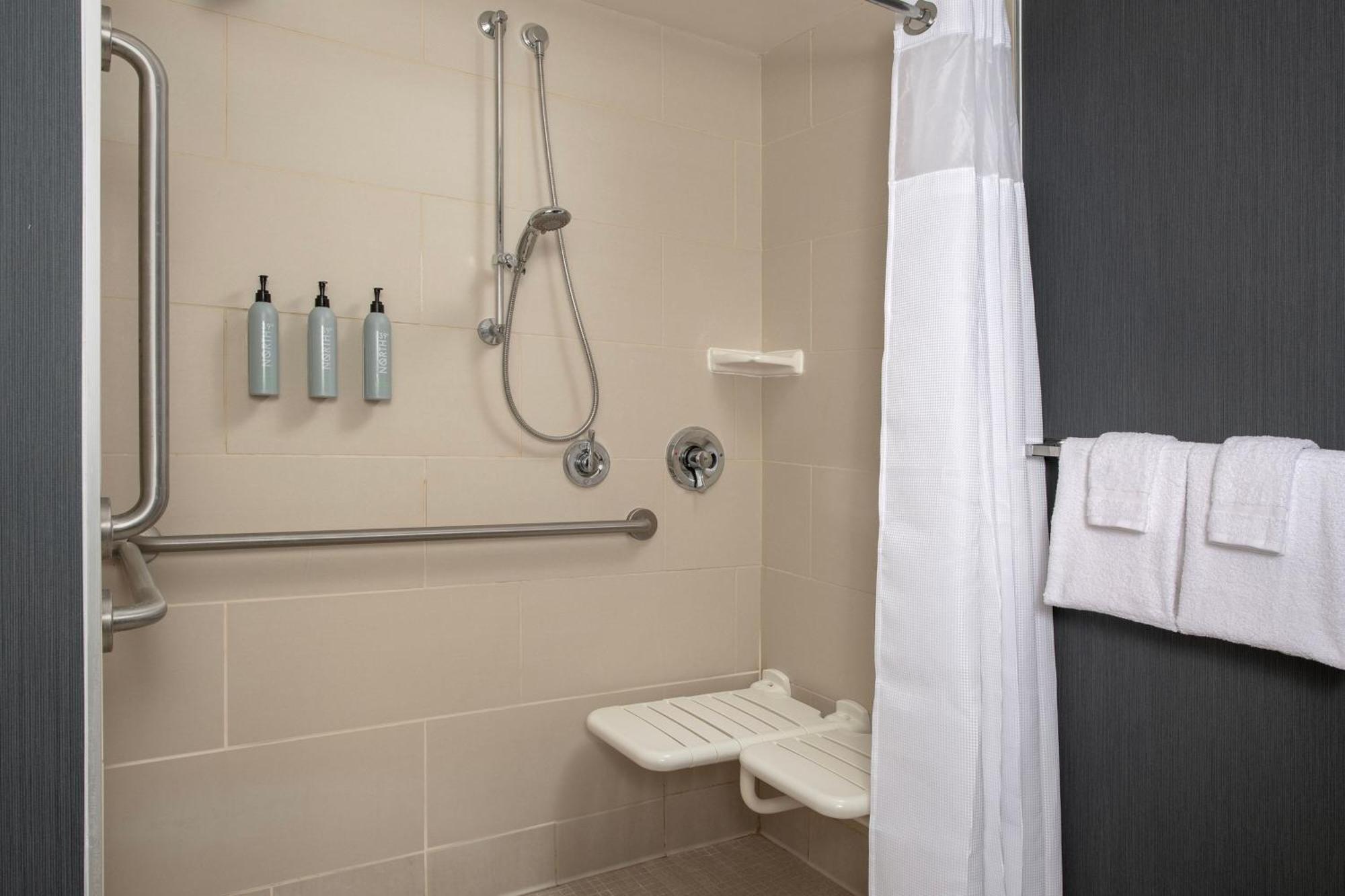 Residence Inn By Marriott Syracuse Downtown At Armory Square Eksteriør billede